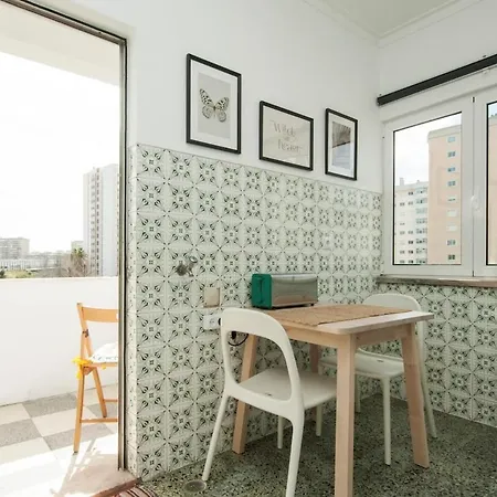 Cost Airport Whole Apartment